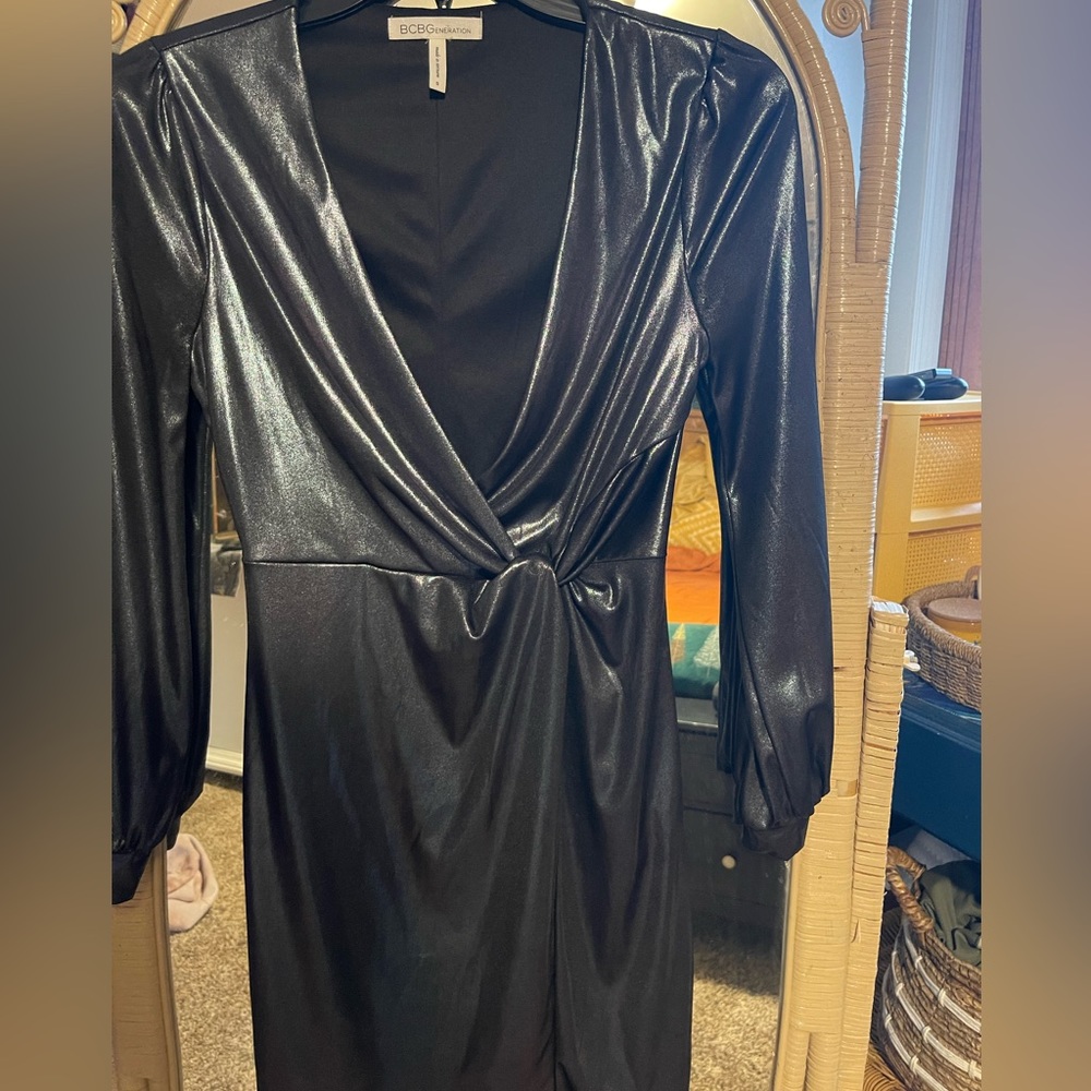 BCBG DEEP V DRESS